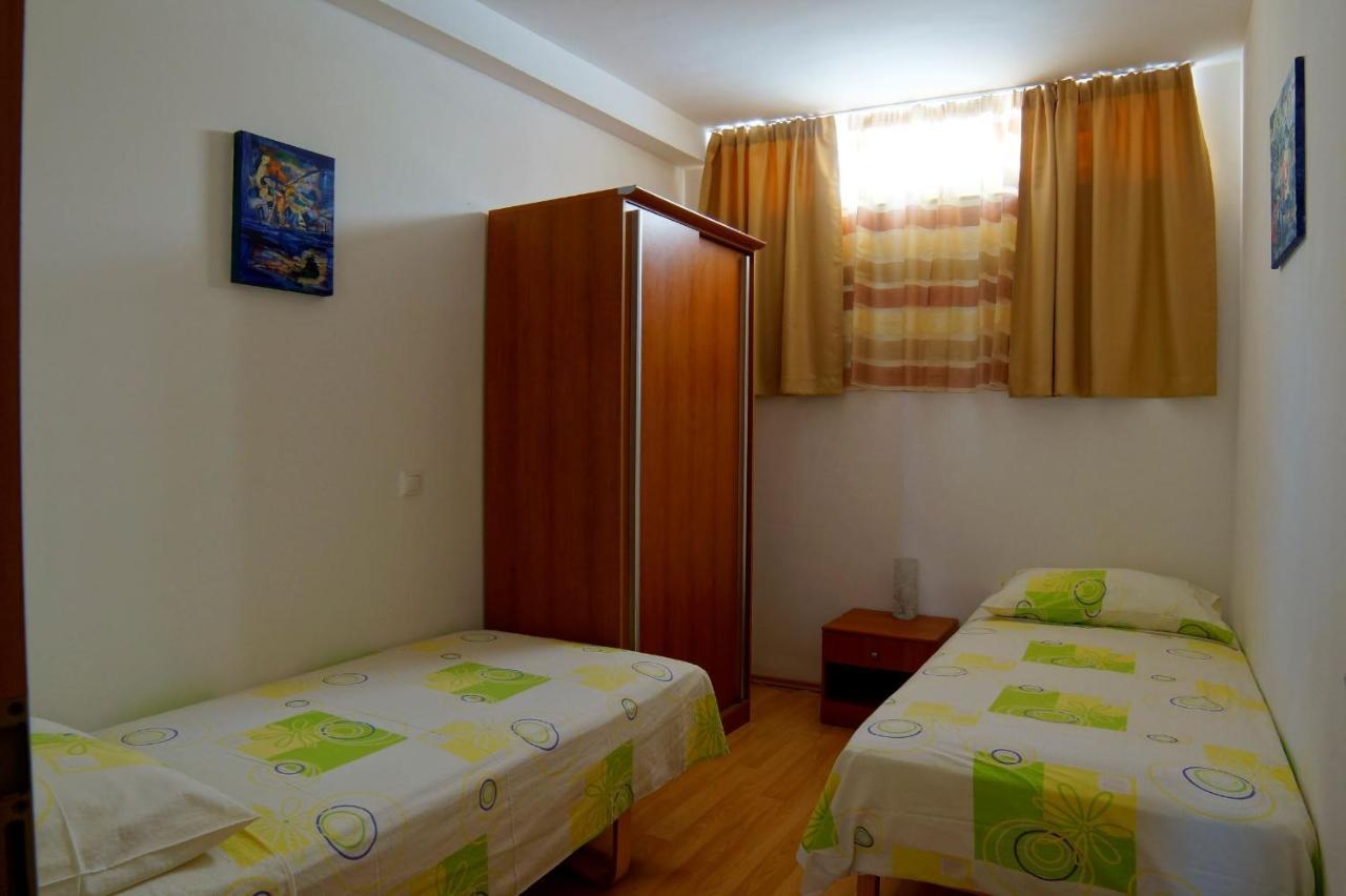 Apartment Darko Podstrana Luaran gambar