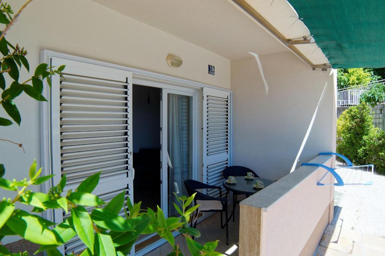 Apartment Darko Podstrana Luaran gambar