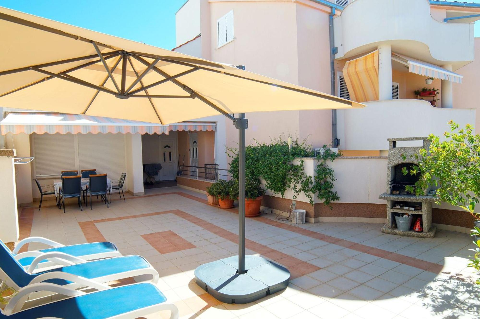 Apartment Darko Podstrana Luaran gambar