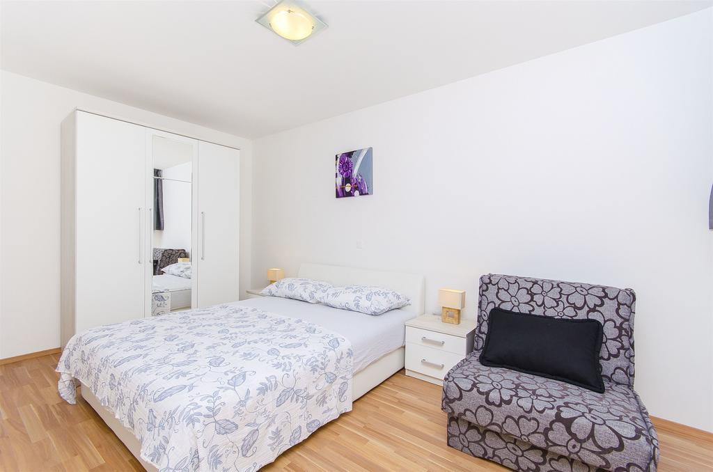 Apartment Darko Podstrana Luaran gambar