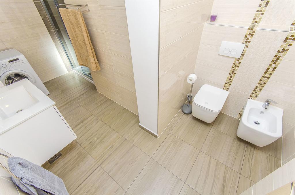 Apartment Darko Podstrana Luaran gambar